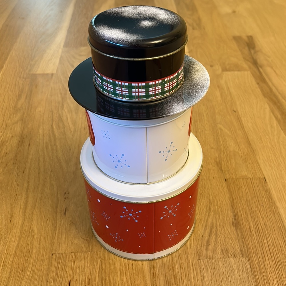The Tin Box Company Snowman Three Compartment Tin Red, Green, White, Black - Picture 10 of 13